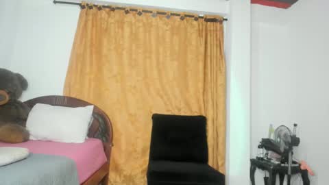 lissa_petitee online show from March 2025 01:05:01 AM