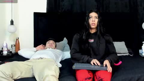 Natalia and alejandro online show from February 2025 10:05:02 AM