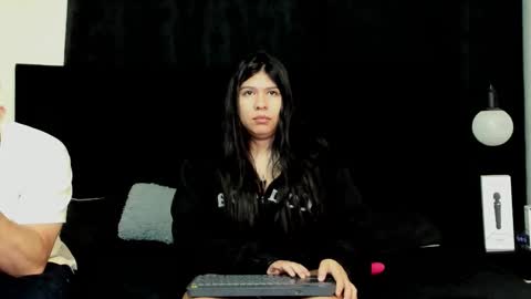 Natalia and alejandro online show from February 2026 10:31:02 AM