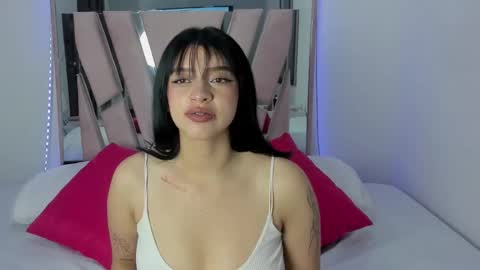 Lissa online show from October 2025 07:36:02 PM