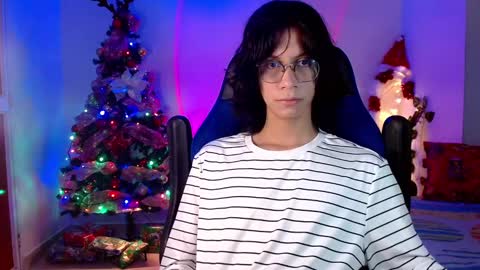 Snapshot of literateboy chatting on December 2024 11:11:01 AM Literateboy online show from December 2024 11:11:01 AM