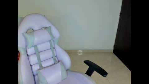 Danni online show from December 2024 02:44:02 AM