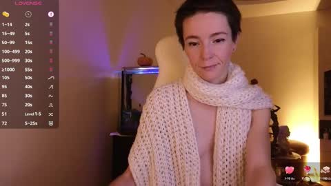 Snapshot of litllle_alis_a chatting on October 2025 07:56:02 PM Alisa online show from October 2025 07:56:02 PM