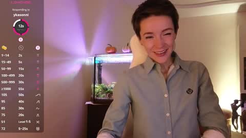 Snapshot of litllle_alis_a chatting on October 2025 09:10:02 PM Alisa online show from October 2025 09:10:02 PM