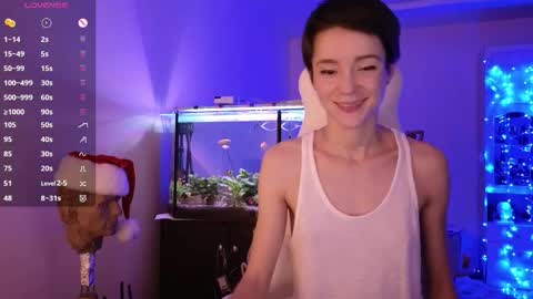 Alisa online show from December 2025 09:01:01 PM