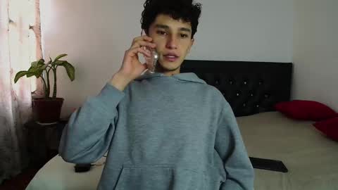 Snapshot of litteb0y chatting on October 2025 03:01:02 PM Alejandro online show from October 2025 03:01:02 PM