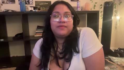 Snapshot of littldeath chatting on October 2025 06:02:02 AM littldeath online show from October 2025 06:02:02 AM