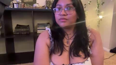 Snapshot of littldeath chatting on November 2025 05:54:01 AM littldeath online show from November 2025 05:54:01 AM