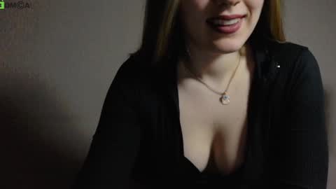 Snapshot of little___angell chatting on December 2024 05:17:02 PM Tina online show from December 2024 05:17:02 PM