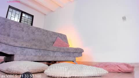 Snapshot of little___sophie chatting on March 2025 08:21:02 AM little___sophie online show from March 2025 08:21:02 AM