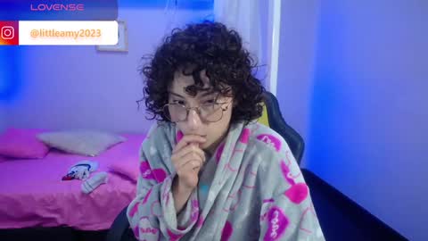 Snapshot of little__amy_ chatting on January 2025 07:12:02 AM AMY online show from January 2025 07:12:02 AM