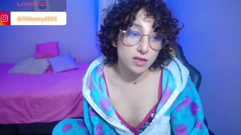Snapshot of little__amy_ chatting on January 2025 10:41:02 AM AMY online show from January 2025 10:41:02 AM