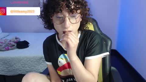 Snapshot of little__amy_ chatting on January 2025 04:30:02 AM AMY online show from January 2025 04:30:02 AM