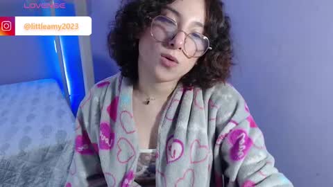 Snapshot of little__amy_ chatting on February 2025 05:27:01 AM AMY online show from February 2025 05:27:01 AM