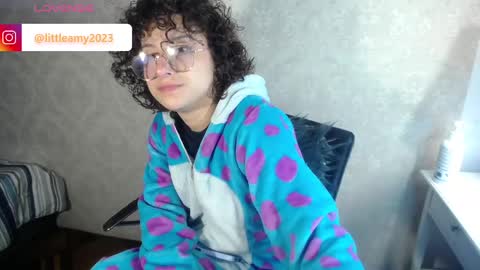 Snapshot of little__amy_ chatting on March 2025 09:53:02 AM AMY online show from March 2025 09:53:02 AM