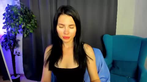 Snapshot of little__isabel chatting on June 2026 07:58:01 AM Isabel online show from June 2026 07:58:01 AM