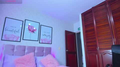 Alis online show from December 2024 09:28:02 PM