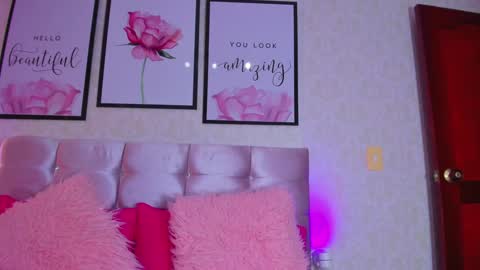 Alis online show from February 2025 06:44:02 PM