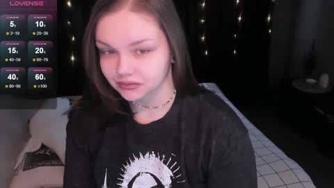 Snapshot of little_bambii_ chatting on December 2024 09:39:01 AM Eva online show from December 2024 09:39:01 AM
