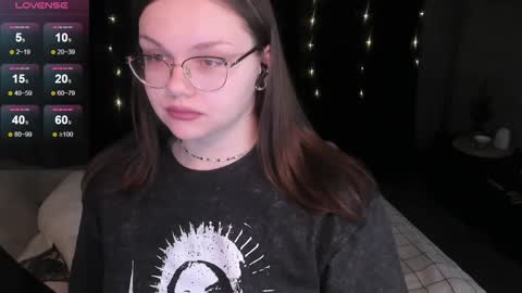 Snapshot of little_bambii_ chatting on December 2024 03:44:01 PM Eva online show from December 2024 03:44:01 PM
