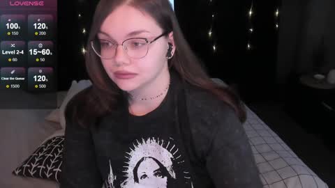 Snapshot of little_bambii_ chatting on December 2024 12:05:02 PM Eva online show from December 2024 12:05:02 PM