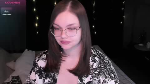 Snapshot of little_bambii_ chatting on December 2024 01:23:02 PM Eva online show from December 2024 01:23:02 PM