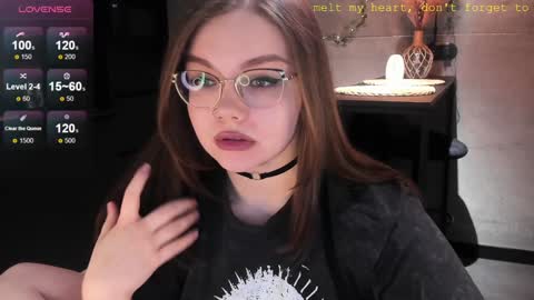 Snapshot of little_bambii_ chatting on January 2025 02:14:02 PM Eva online show from January 2025 02:14:02 PM