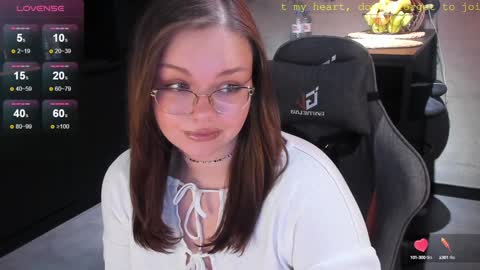 Snapshot of little_bambii_ chatting on January 2025 04:44:01 PM Eva online show from January 2025 04:44:01 PM