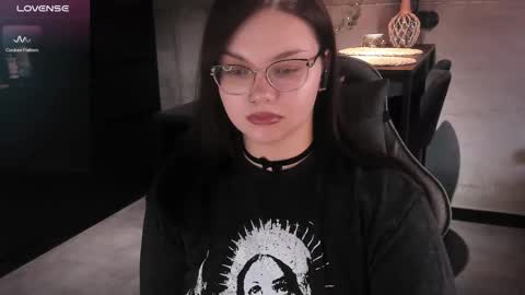Snapshot of little_bambii_ chatting on March 2025 11:00:02 AM Eva online show from March 2025 11:00:02 AM