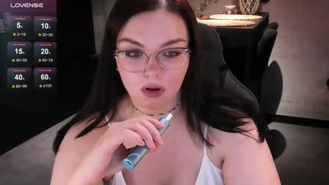 Snapshot of little_bambii_ chatting on March 2025 01:49:01 PM Eva online show from March 2025 01:49:01 PM