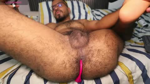Snapshot of little_bear00 chatting on May 2026 01:00:01 AM Little bear - give my room a like thanks. online show from May 2026 01:00:01 AM
