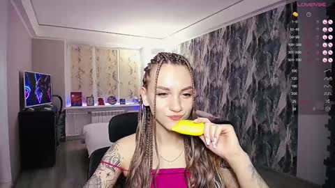 Snapshot of little_birdy chatting on March 2025 05:54:01 PM Birdy online show from March 2025 05:54:01 PM