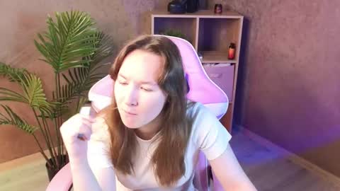 Snapshot of little_doll_meow chatting on April 2026 01:25:01 AM Alexandra online show from April 2026 01:25:01 AM