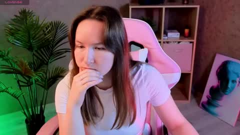 Snapshot of little_doll_meow chatting on May 2026 01:54:01 AM Alexandra online show from May 2026 01:54:01 AM