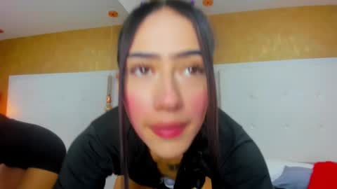 Snapshot of little_jenni chatting on February 2025 01:40:01 PM online show from February 2025 01:40:01 PM