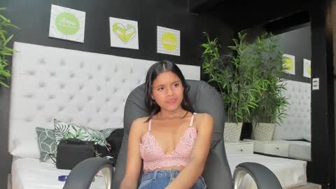 little_jheimy online show from January 2025 05:16:01 PM