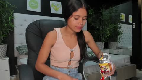 little_jheimy online show from January 2025 07:07:01 PM