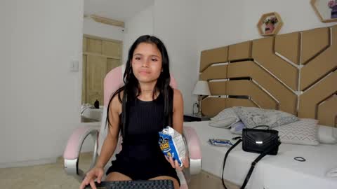 little_jheimy online show from January 2025 09:08:02 AM