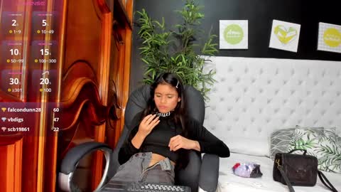 little_jheimy online show from February 2025 01:26:02 AM