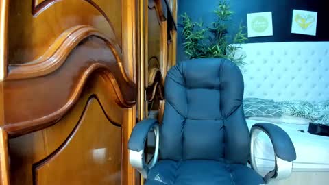 little_jheimy online show from February 2025 07:09:01 PM