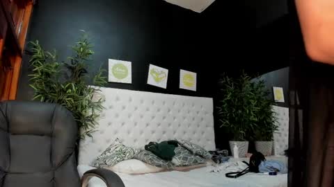 little_jheimy online show from February 2025 05:40:02 PM