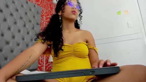 little_lilith_apple online show from December 2024 08:16:02 AM