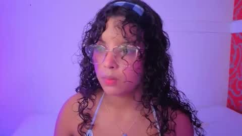 little_lilith_apple online show from September 2025 07:06:02 PM