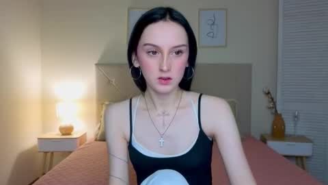 little_mollee online show from October 2025 08:17:01 PM