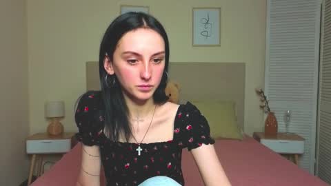 little_mollee online show from October 2025 08:53:02 PM