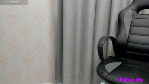 Katty online show from December 2024 01:18:02 PM