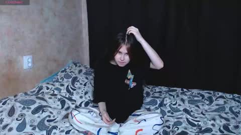 Alice.. online show from October 2025 03:21:02 PM