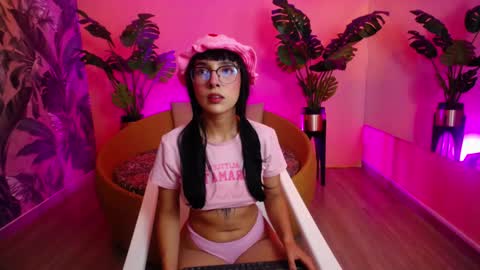 Paulette online show from October 2025 01:47:02 PM