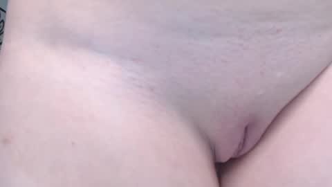 Snapshot of little_pearl_ chatting on December 2024 10:59:01 PM Adaline online show from December 2024 10:59:01 PM