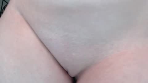 Snapshot of little_pearl_ chatting on February 2025 08:53:02 AM Adaline online show from February 2025 08:53:02 AM